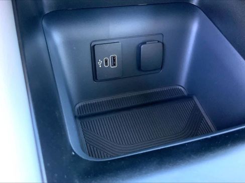 New 2026 Ford Explorer Active w/ Active Comfort Package image 19