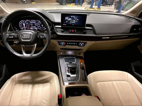 Used 2018 Audi Q5 Premium Plus image 14