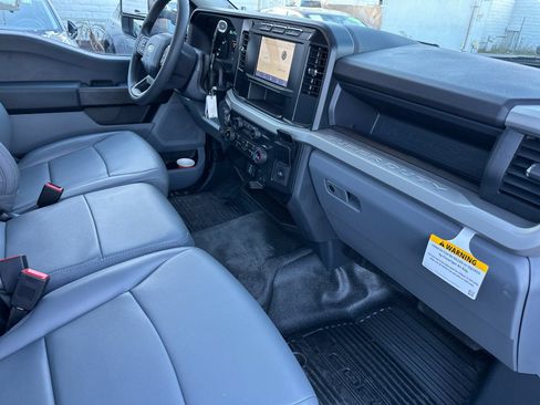 Used 2024 Ford F550 2WD Regular Cab Super Duty w/ XL Chrome Package image 18