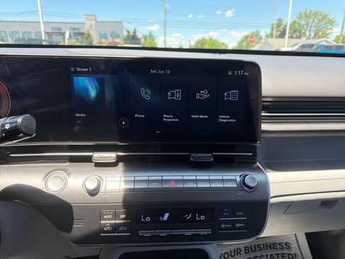 Used 2025 Hyundai Kona SEL AWD/4WD image 24