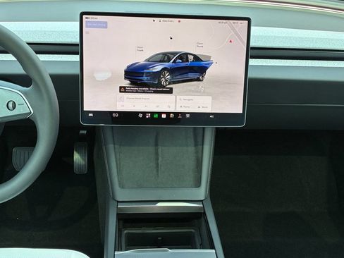 Used 2026 Tesla Model 3 RWD image 3