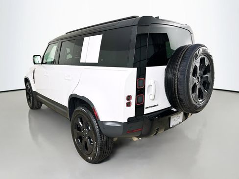 Used 2026 Land Rover Defender 110 S AWD/4WD image 7