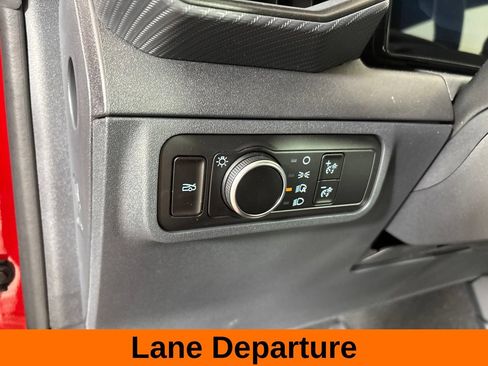 Used 2025 Ford Mustang Coupe RWD image 11