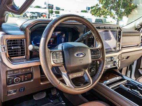 Used 2024 Ford F250 King Ranch w/ Chrome Package AWD/4WD image 17