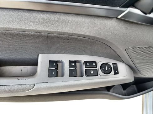 Used 2020 Hyundai Elantra SEL FWD image 24