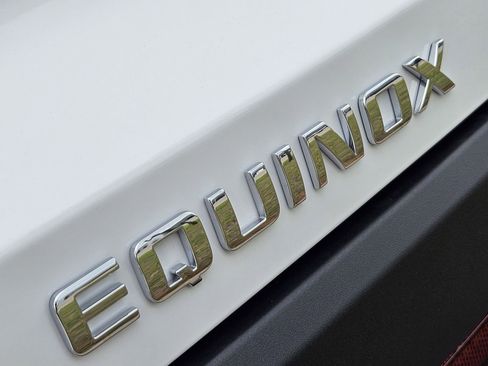 New 2026 Chevrolet Equinox LT FWD image 14