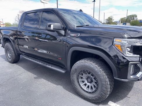 Used 2021 GMC Sierra 1500 AT4 w/ AT4 Premium Package AWD/4WD image 7