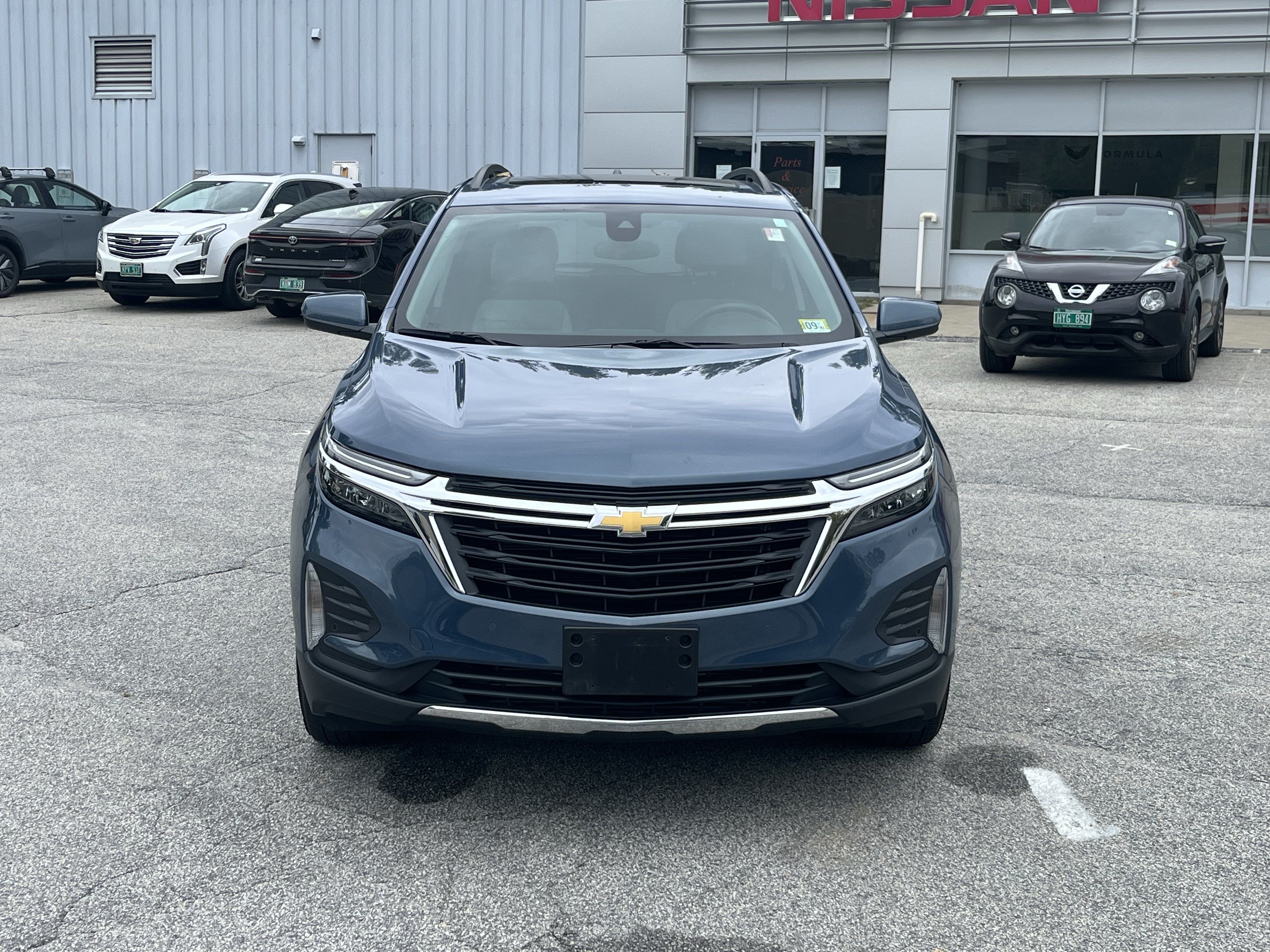Used 2024 Chevrolet Equinox LT AWD/4WD image 2
