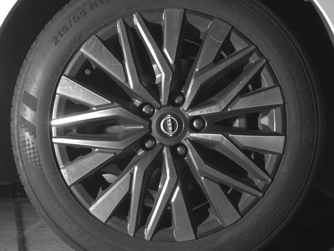 Used 2025 Nissan Altima 2.5 SV image 13