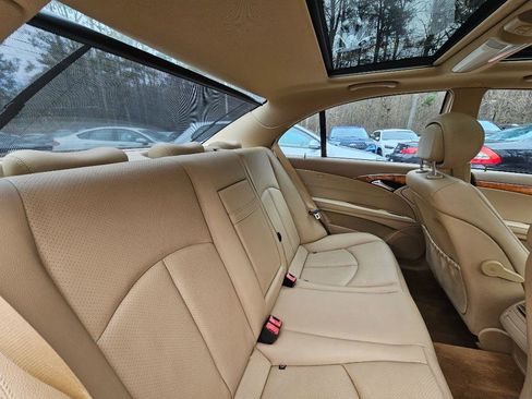 Used 2008 Mercedes-Benz E 350 Sedan image 35