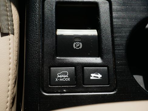 Used 2017 Subaru Outback 2.5i Limited AWD/4WD image 33