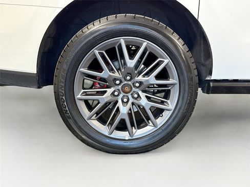 Used 2025 Ford Expedition Max Platinum w/ Stealth Performance Package AWD/4WD image 39