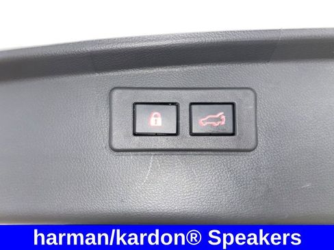 Used 2022 Subaru Outback Touring XT image 16