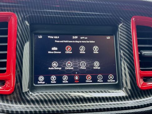 Used 2019 Dodge Challenger SXT RWD image 9