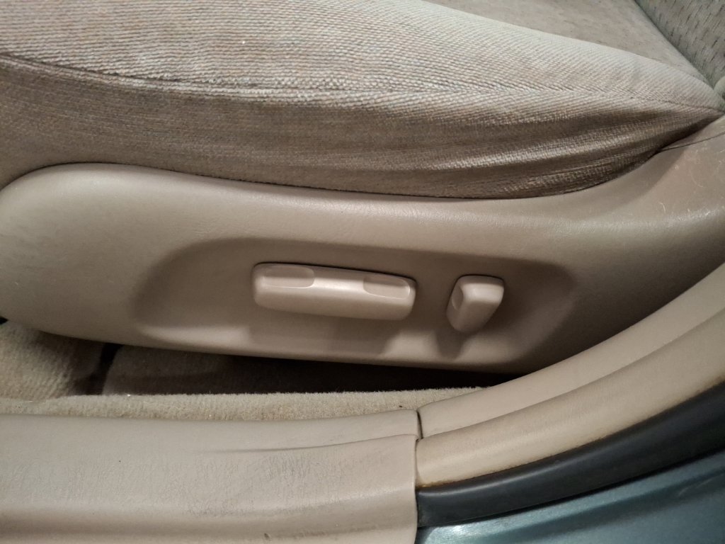 Used 2003 Toyota Camry LE FWD image 16