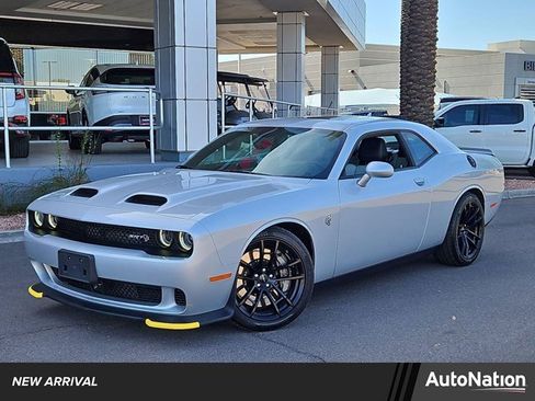 Used 2023 Dodge Challenger SRT Hellcat image 1
