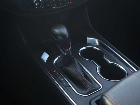 Used 2022 Chevrolet Traverse RS image 20