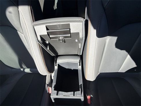 Used 2025 Subaru Forester Sport image 21