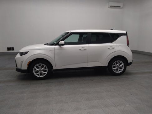 Used 2025 Kia Soul S FWD image 2