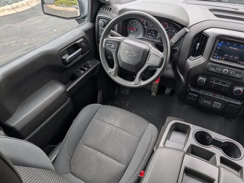 Used 2021 Chevrolet Silverado 1500 Custom Trail Boss AWD/4WD image 9