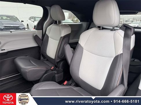Used 2023 Toyota Sienna XSE image 13