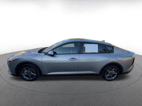 Used 2025 Kia K4 LXS FWD image 9