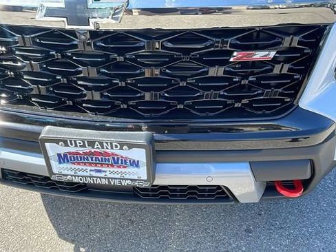 New 2026 Chevrolet Traverse Z71 w/ Enhanced Driving Package image 9