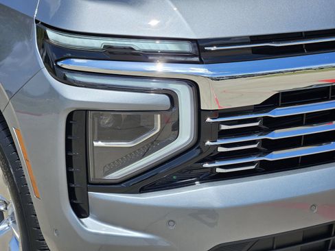 New 2026 Chevrolet Tahoe Premier w/ Sun And Tow Package AWD/4WD image 9