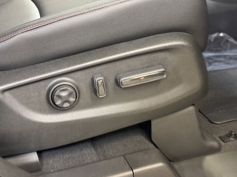 Used 2025 Honda Odyssey Sport-L image 30