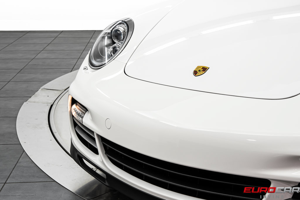 Used 2010 Porsche 911 Turbo AWD/4WD image 13