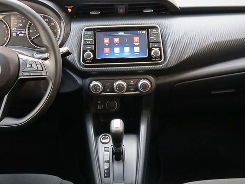 Used 2024 Nissan Kicks S FWD image 3