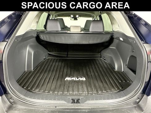 Used 2025 Toyota RAV4 XLE image 23