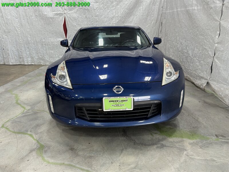 Used 2016 Nissan 370Z Coupe RWD image 20