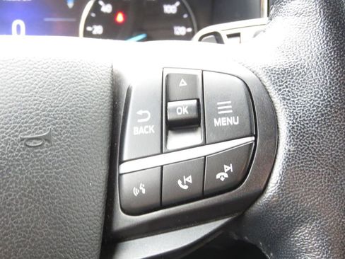 Used 2020 Ford Explorer XLT AWD/4WD image 25