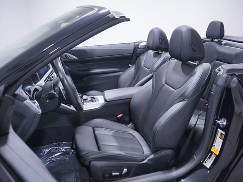 Used 2023 BMW 430i Convertible w/ M Sport Package image 11