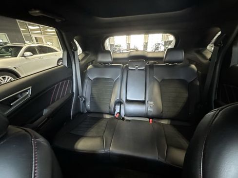 Used 2024 Ford Edge ST-Line w/ Class II Trailer Tow Package AWD/4WD image 6