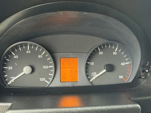 Used 2017 Mercedes-Benz Sprinter 2500 image 10