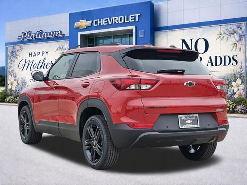 New 2026 Chevrolet TrailBlazer LT w/ Midnight Edition FWD image 4