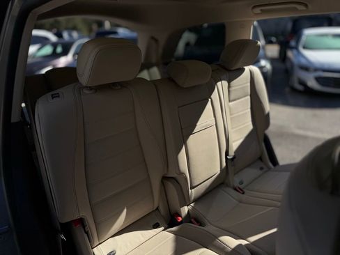 Used 2020 Mercedes-Benz GLS 450 4MATIC image 36