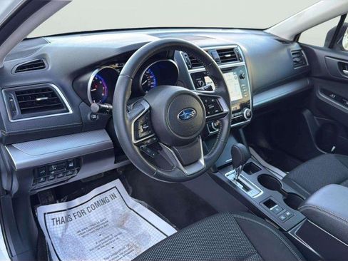 Used 2019 Subaru Outback 2.5i Premium AWD/4WD image 17