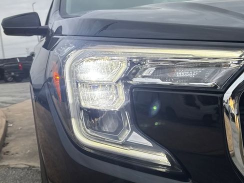 Used 2024 GMC Terrain SLE image 12