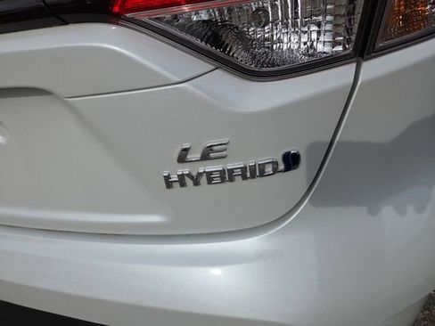 Used 2024 Toyota Corolla LE image 11