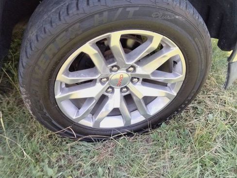 Used 2017 GMC Sierra 1500 SLT w/ SLT Premium Package image 27