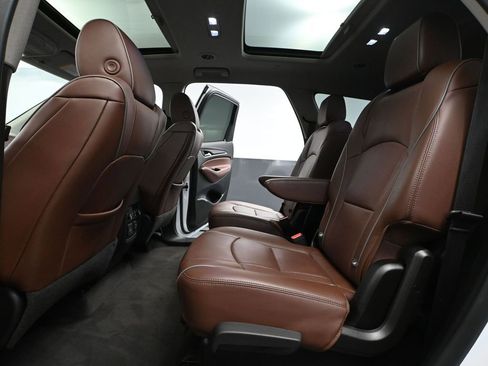 Used 2020 Buick Enclave Avenir w/ Avenir Technology Package image 46