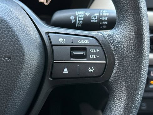 Certified 2026 Honda HR-V LX image 27