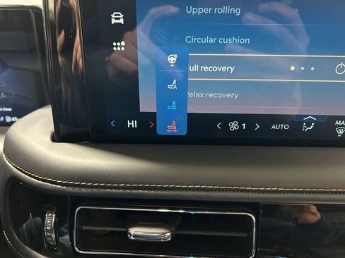 New 2026 Lincoln Aviator Black Label AWD/4WD image 23