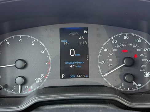 Used 2025 Toyota Corolla LE FWD image 5