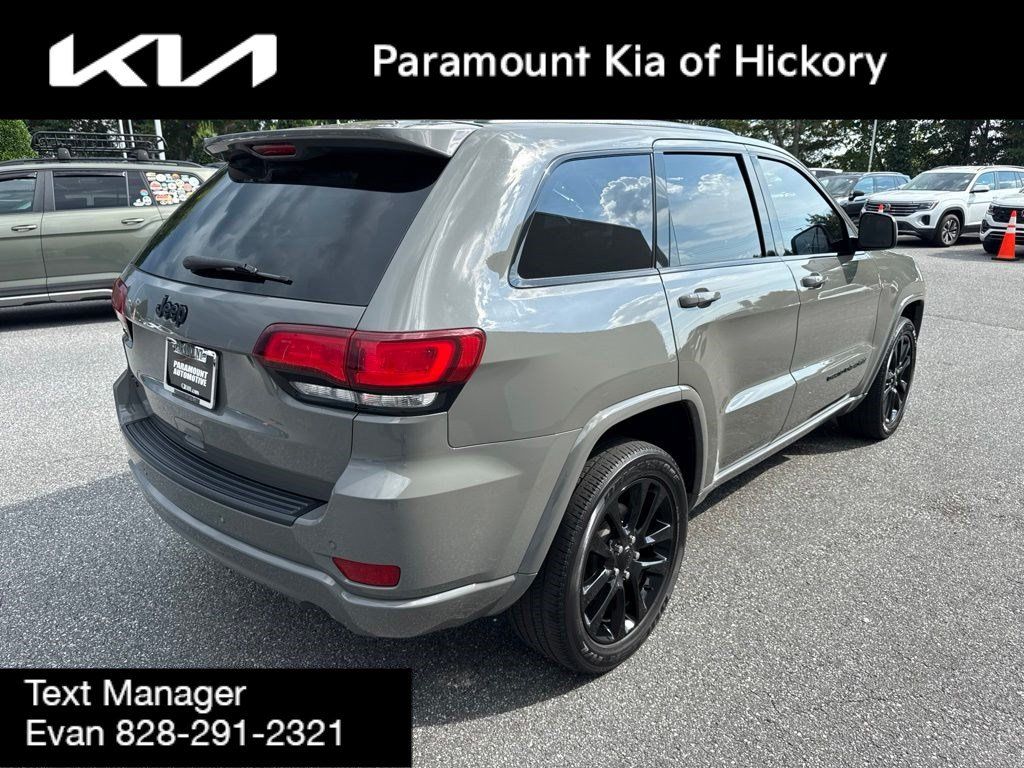 Used 2021 Jeep Grand Cherokee Laredo X AWD/4WD image 7