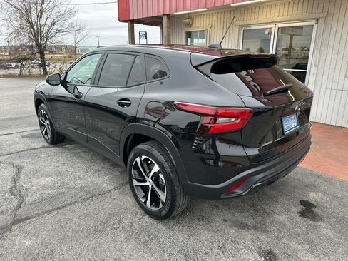 Used 2024 Chevrolet Trax RS image 10