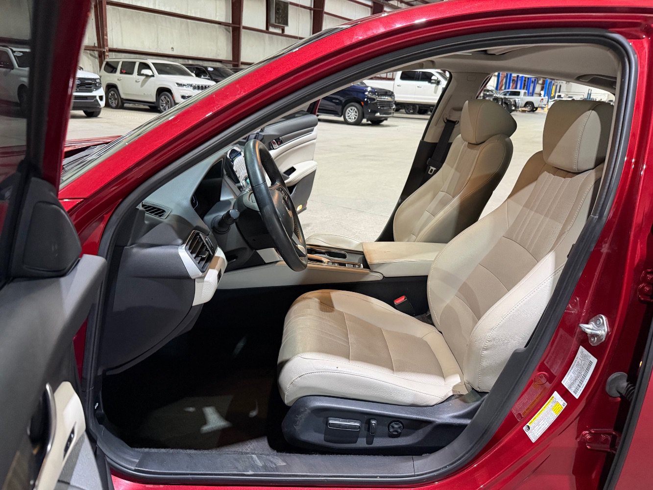 Used 2021 Honda Accord EX-L image 12